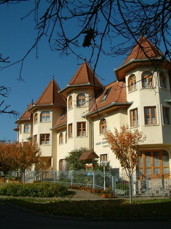 Hajdu Kastely Hotel Hajdúszoboszló Exterior foto